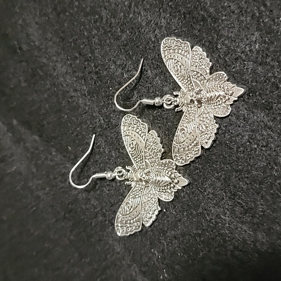 Butterfly moth earrings - Picture 4 of 6